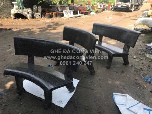 ghe da cong vien cong mau den