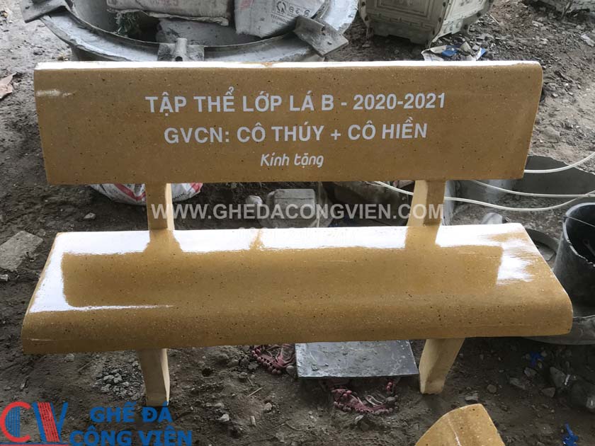 Ghế đá bao nhiêu tiền
