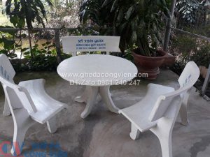 gia bo ban ghe da tron trang