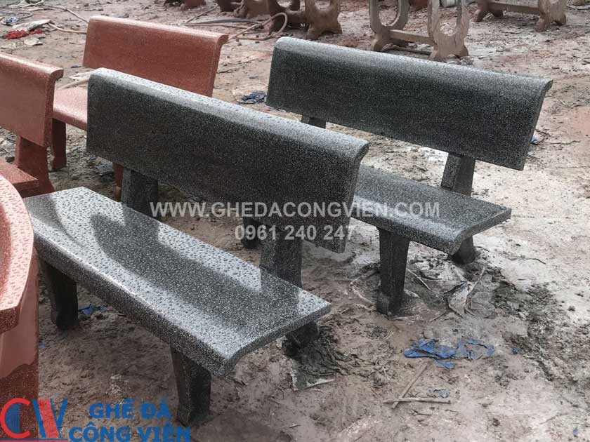 Giá ghế đá bao nhiêu?