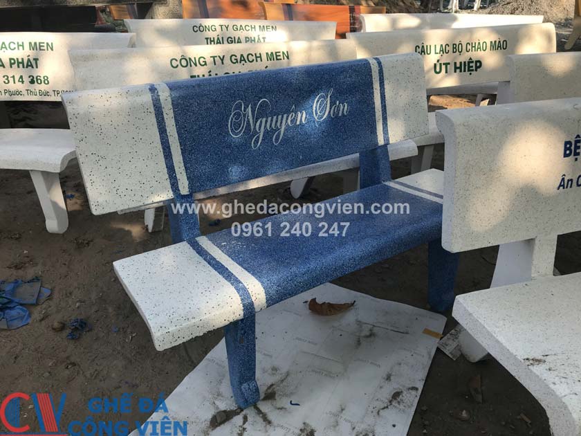 giá ghế đá granito bao nhiêu 1 cái