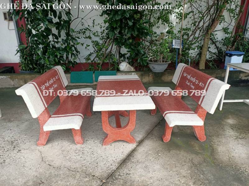 Giá bộ bàn ghế đá chữ nhật trắng đỏ